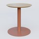 Table Basse Fashion Styl piètement colonne en métal et plateau bois. Plateau Chêne et pietement Brun cuivré (RAL 8004).