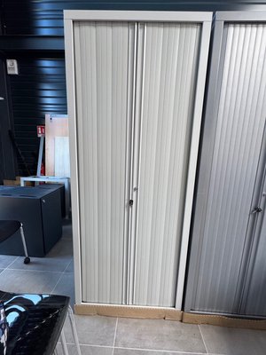 DESTOCKAGE - Rangements - Armoire à rideaux 198 x 80 cm coffre gris clair et rideau gris clair