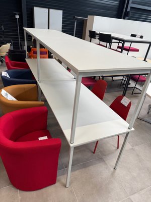 DESTOCKAGE - Bureau - Table longueur 160 x 80 cm, piétement et plateau gris clair