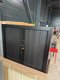 Armoire à rideaux hauteur 69,5 cm largeur 80 cm coffre et rideaux couleur noir