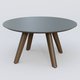 Table Basse Fashion Styl piètement 3 pieds en bois et plateau bois. Plateau Carbon Grey et pietement Chêne Moka.