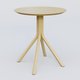 Table Basse Fashion Styl piètement 4 branches en métal et plateau bois. Plateau Jaune Cuivre (RAL 1002) et pietement BO.
