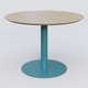 Table Basse Fashion Styl piètement colonne en métal et plateau bois. Plateau Chêne et pietement Bleu Petrole (RAL 5025).