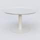 Table Basse Fashion Styl piètement colonne métalique. Plateau Blanc (RAL 9010) et pietement Blanc (RAL 9010).