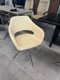 Siège visisteur giratoire structure chromée avec assise en revêtement pvc couleur crème