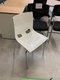 Chaise GLOSSY structure chrome et coque polypropylène blanche