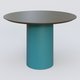 Table Basse Fashion Styl piètement colonne en métal D-26cm et plateau bois. Plateau Chêne Moka et pietement Bleu Petrole (RAL 5025).