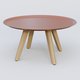 Table Basse Fashion Styl piètement 3 pieds bois et plateau métal. Plateau Brun cuivré (RAL 8004) et pietement Chêne.