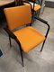 Siège visiteur dossier et assise orange