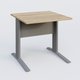K1 Plateau droit 80x80 avec voile de fond métal. Plateau Chêne naturel et pietement Aluminium