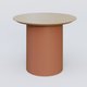 Table Basse Fashion Styl piètement colonne en métal D-26cm et plateau bois. Plateau Chêne et pietement Brun cuivré (RAL 8004).