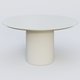 Table Basse Fashion Styl piètement colonne en métal D-26cm et plateau bois. Plateau Blanc (RAL 9010) et pietement Blanc (RAL 9010).