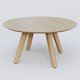 Table Basse Fashion Styl piètement 3 pieds en bois et plateau bois. Plateau Chêne et pietement Chêne.
