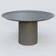 Table Basse Fashion Styl piètement colonne métalique D-26 cm. Plateau Carbon Grey et pietement Carbon Grey.