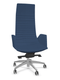 KI fauteuil manager haut dossier avec accotoirs tapissés. piétement 5 branches en aluminium poli. revêtement tissu SYNERGY coloris bleu nuit