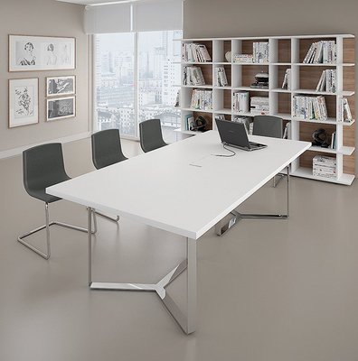 Gamme P1 - Tables de réunion - P1 Table de réunion L.240xP.120cm sur 2 pieds centraux. capacité 8 personnes. top access central