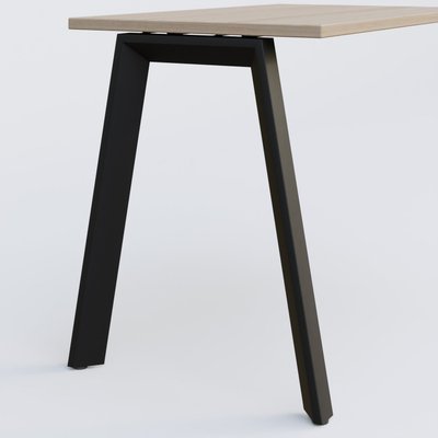 Gamme K8 - Plans droits - K8 plan droit 100*60 sur pieds fixe. Plateau Acacia et pietement Noir Grainé