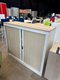 Armoire a rideau hauteur 100 x 120 cm coffre blanc avec top de finition acacia