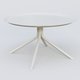 Table Basse Fashion Styl piètement 4 branches. Plateau Blanc (RAL 9010) et pietement Blanc (RAL 9010).