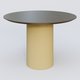 Table Basse Fashion Styl piètement colonne en métal D-26cm et plateau bois. Plateau Chêne Moka et pietement Jaune Cuivre (RAL 1002).