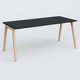 Bureau K9 piètement incliné en bois et plateau 180*80 cm. Plateau Noir et pietement bois massif de hêtre.