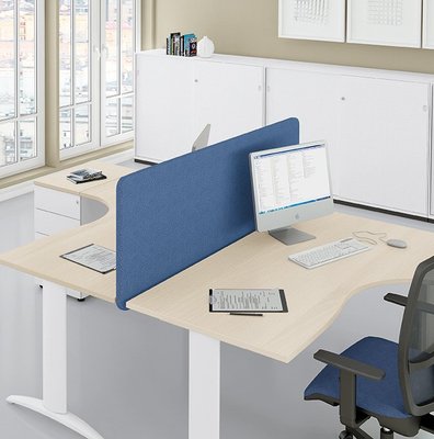 PANNEAUX ECRANS POUR BUREAU DROIT SOLO - Pour bureaux largeur 120 cm - Panneau-écran SUPER ACOUSTIQUE SOLO, L.120xH.53cm, tissu bleu moyen, structure aluminium