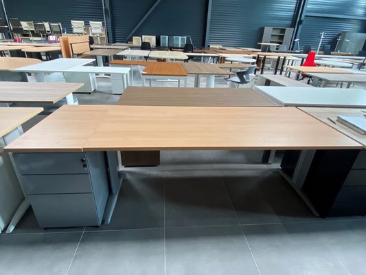 DESTOCKAGE - Bureau - Bureau K2 plan droit 180 x 80 cm avc caiss HB en métal 3 trs couleur alu, plateau HE et piét alu