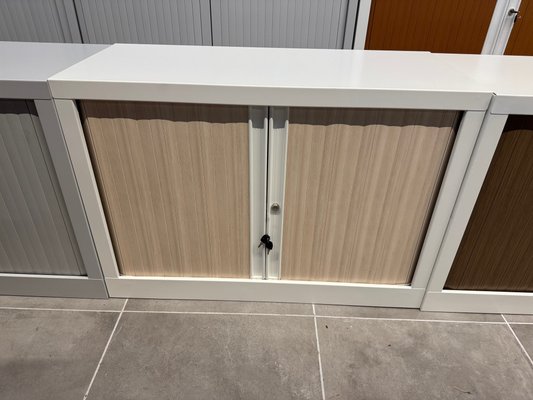 DESTOCKAGE - Rangements - Armoire à rideaux hauteur 69,5 cm x 100 cm, coffre blanc et rideaux chêne