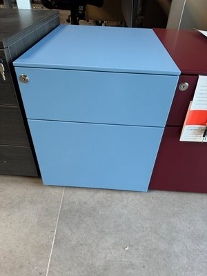 DESTOCKAGE - Rangements - Caisson mobile largeur 42 cm 2 tiroirs dont 1 pour dossiers suspendus bleu