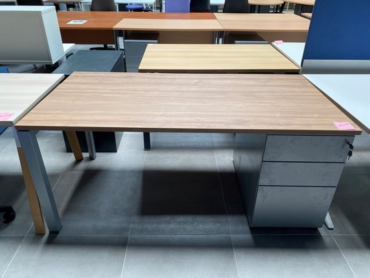 DESTOCKAGE - Bureau - Bureau K3 160 x 80 cm avc caiss HB 3 trs couleur alu, plateau NOYER et piét alu