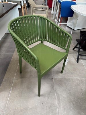 DESTOCKAGE - Chaise - Chaise intérieur/extérieur polypropylène vert avec accotoirs