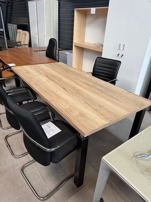 DESTOCKAGE - Bureau - Bureau 200 x 100 cm avec plateau chêne naturel et piétement noir