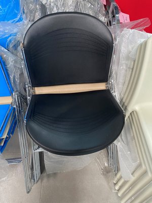 DESTOCKAGE - Chaise - Chaise structure chromée, assise noir