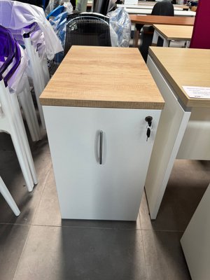 DESTOCKAGE - Rangements - Tour de rangement gauche hauteur de bureau top de finition chêne et 80 x 43 cm coffre blanc