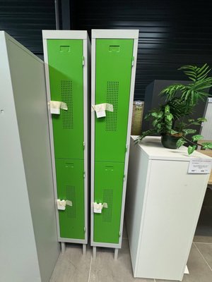 DESTOCKAGE - Rangements - Vestiaire industrie propre 2 cases largeur 30 cm portes vertes
