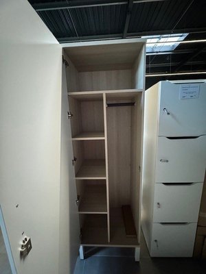DESTOCKAGE - Rangements - Vestiraire + rangement mélaminé blanc , dimensions LxPxH : 64,5 x 50 x 210 cm
