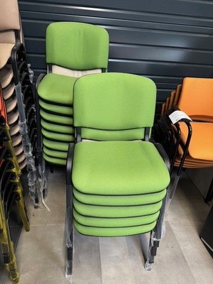 DESTOCKAGE - Chaise - Chaise Joker Eco structure 4 pieds noir assise et dossier vert