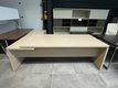 Bureau direction X5 longueur totale 230 x 200 cm avec retour droit finition chêne clair