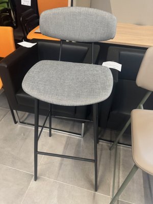 DESTOCKAGE - Chaise - Chaise hauteur 80 cm assise tissu gris et piétement noir