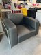 Chauffeuse revêtement PVC noir structure chromé