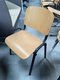 Chaise joker assise et dossier en bois finition hêtre et structure noire