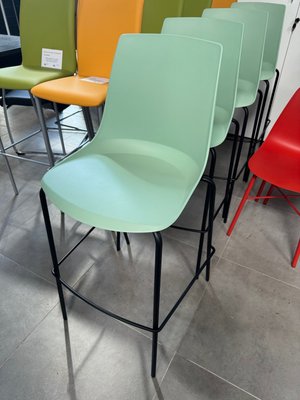 DESTOCKAGE - Chaise - Chaise hauteur 80 cm assise vert pastel 4 pieds noir