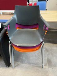 DESTOCKAGE - Chaise - Chaise visiteur coque polypropylène lisse de différentes couleurs, structure 4 pieds chromée