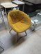 Chaise visiteur assise tissu jaune piétement 4 pieds bois