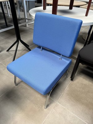 DESTOCKAGE - Chaise - Chauffeuse tissu bleu ciel et piétement chromé