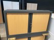 Armoire basse hauteur 70 cm , largeur 120 cm coffre anthracite et rideaux couleur hêtre