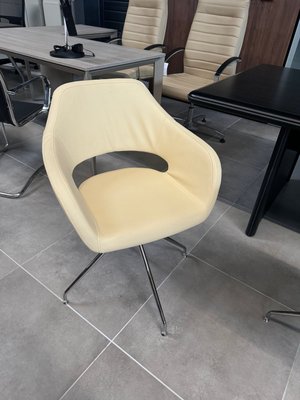 DESTOCKAGE - Chaise - Siège visisteur giratoire structure chromée avec assise en revêtement pvc couleur crème