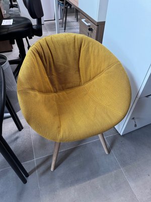 DESTOCKAGE - Sièges & Fauteuils - Chaise 4 pieds assise jaune piétement bois