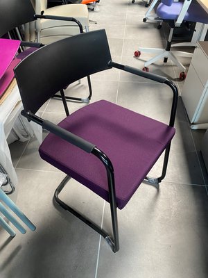 DESTOCKAGE - Chaise - Chaise visiteur structure noir assise prune et dossier noir