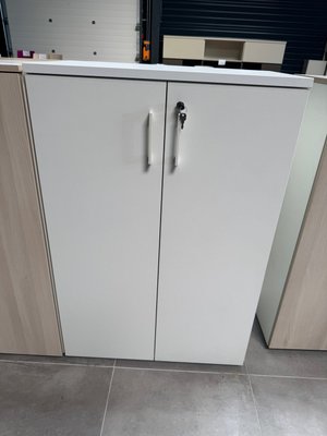 DESTOCKAGE - Rangements - Armoire 2 portes battantes en mélaminé hauteur 120 cm largeur 80 cm, finition blanc coffre couleur blanc